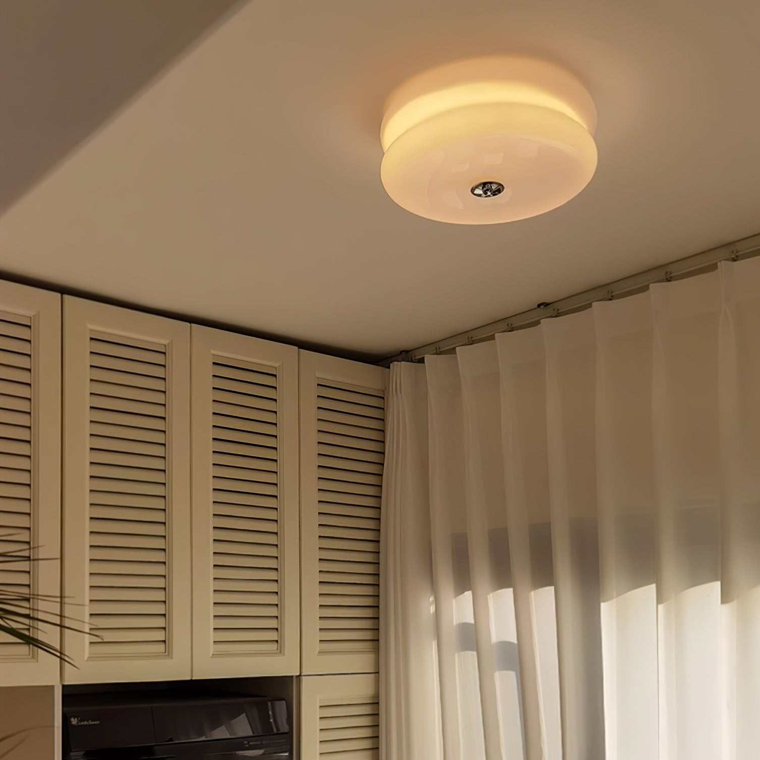 Flush Mount Dimmable Round Ceiling Light