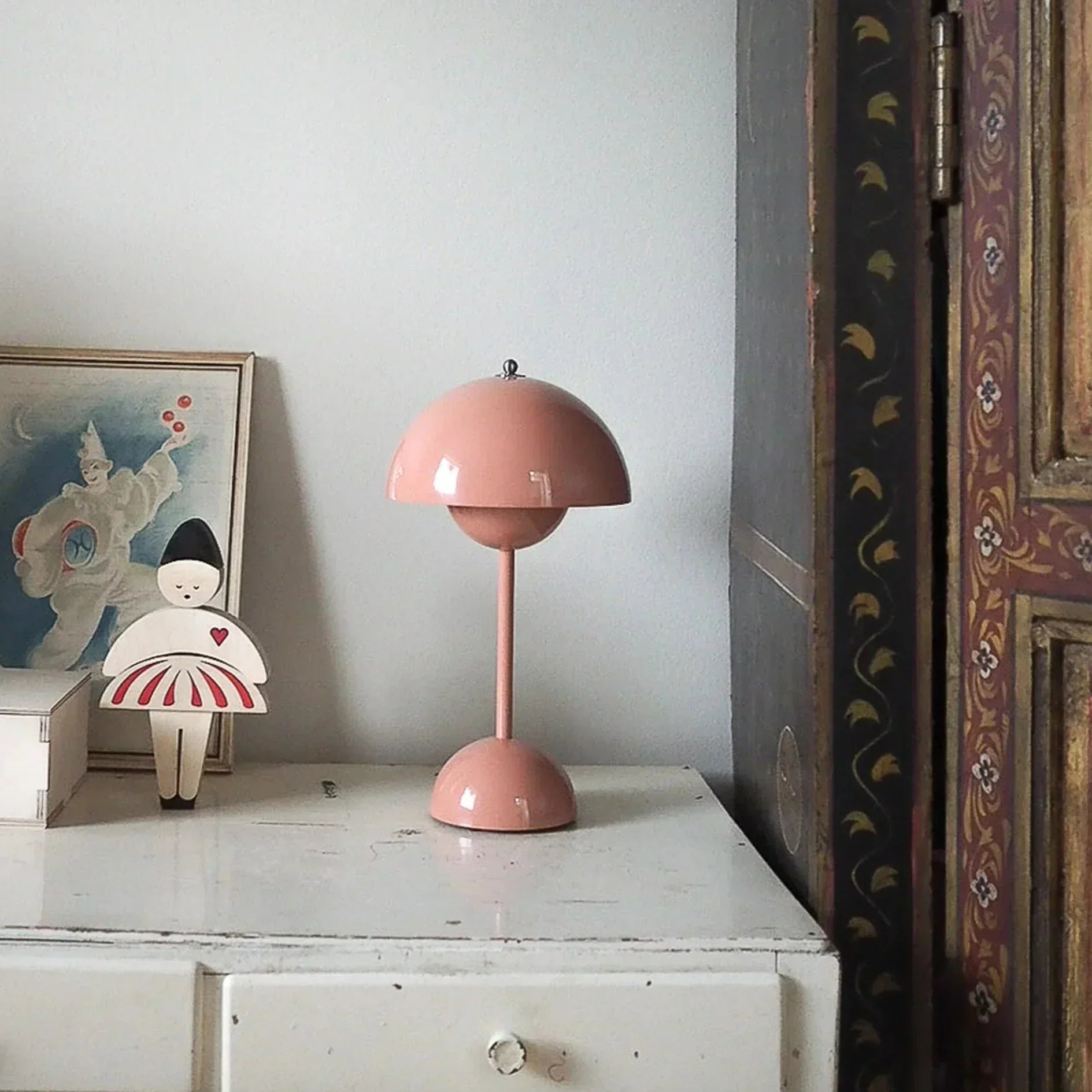 Rounded Dome LED Table Lamp